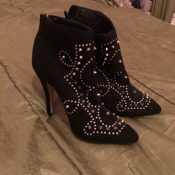 Gold Studded Embellished Suede Booties 🖤 - Picture 5 of 7